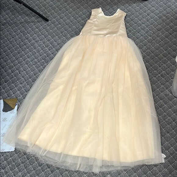 Cream Sleeveless Scoop Neck Gown for Brides #7 - Picture 1 of 1